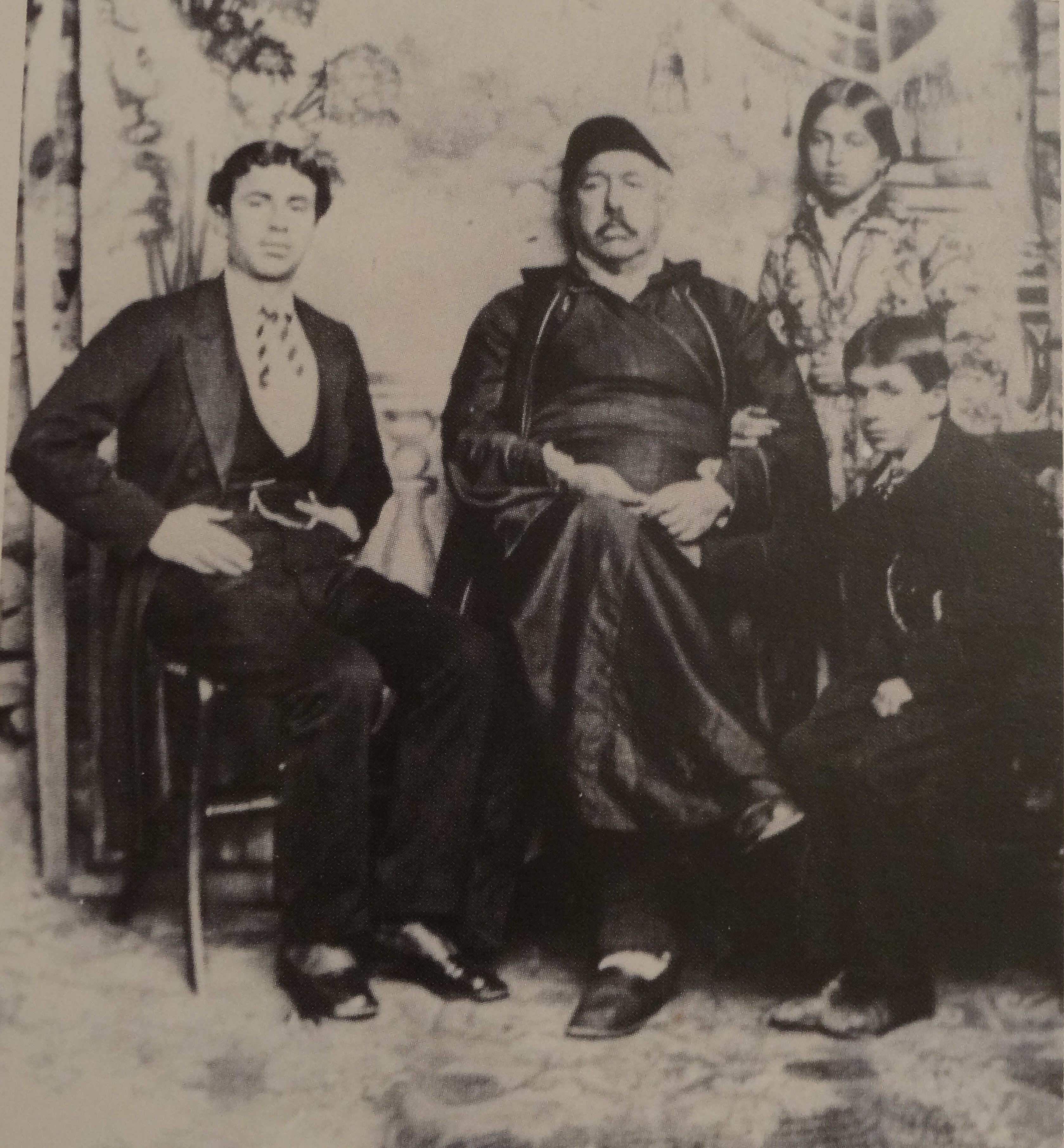 Κολάκης Μιχάλη Αβέρωφ (1814-1899) οι γιοί του Κωνσταντίνος και Γεώργιος και η κόρη του Ευδοκία.